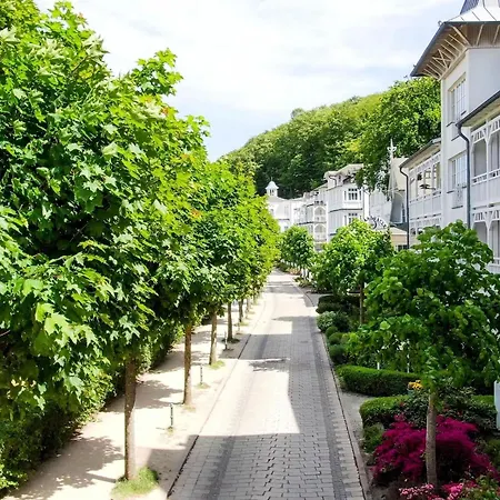 Seeschloss 4 Nur 2 Minuten Zum * Binz
